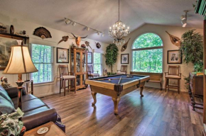 Eclectic Cabin with Hot Tub 1 Mi to Ober Gatlinburg